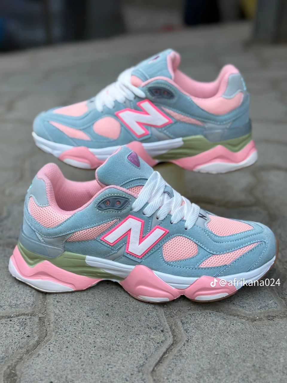 New Balance 9060 Femme – Livraison immédiate au Sénégal -15% OFF
